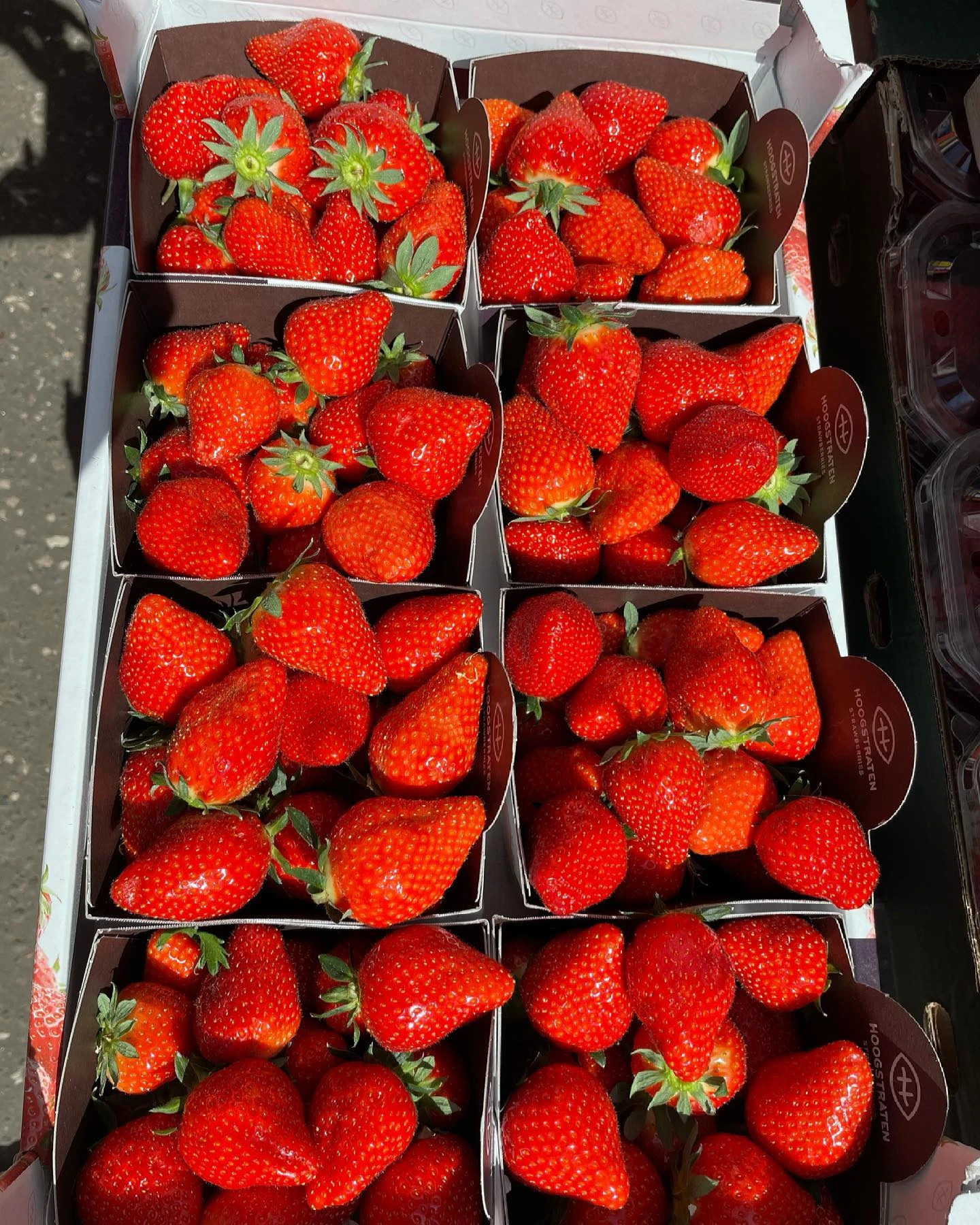 Monument Grocers Langside Strawberries